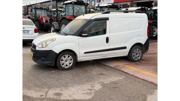 75.000 TL PEŞİNATLA //KREDİLİ//SENETLİ //KREDİ KARTINA 12 AY TAKSİTLE// SATIŞ İMKANI (2013 MODEL FIAT DOBLO KARGO)