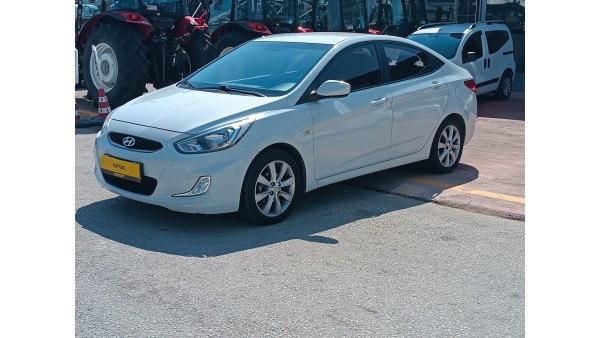 390.000 TL PEŞİNATLA //KREDİLİ//SENETLİ //KREDİ KARTINA 12 AY TAKSİTLE// SATIŞ İMKANI (2018 MODEL HYUNDAİ ACCENT BLUE)