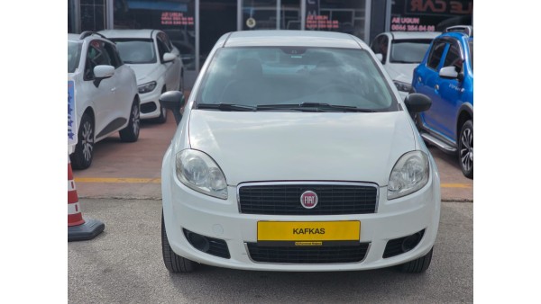 240.000 TL PEŞİNATLA //KREDİLİ//SENETLİ //KREDİ KARTINA 12 AY TAKSİTLE// SATIŞ İMKANI (2015 MODEL FIAT LİNEA)